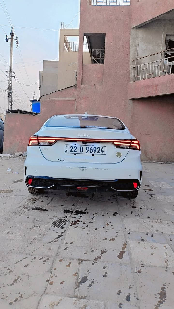 سلام عليكم k3 موديل 2024رقم اربيل بأسمي سعر 126 موصفات فول مكاني بغداد ***********
