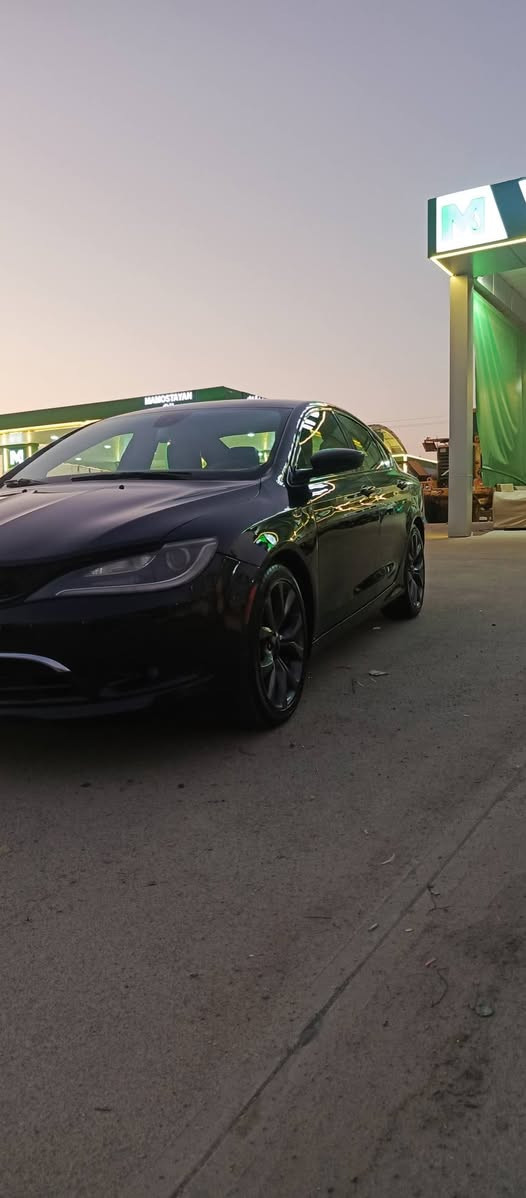 سلام عليكم إخواننا عزيز
عندي c200

موديل 2016

مواصفات s

گير ومحرك نعمه منه الله 

طاخم صدر امامي خلفي توب 

تبريد ثلج 

كهربائيات كلها مظبوط 

نقص فقط بولبرين سكن 

بعد مابيه اي نقص 

سنويه منتهي 

وكاله بسمي 

بيه غرامه 8.5دولارمال كاميرات 

بيع اراوس حسب قناعه 

رقم موبايل ***********

صبغ بنيد و نص جاملغ و هلال خلفي وراء سايق 

وبيه شويه رصعات بل صقف
سعر 94
