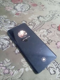عندي هاتف honor x9b 5g مبدل شاشه والشاشه الي مبدله لحد الان شغاله بس ب...