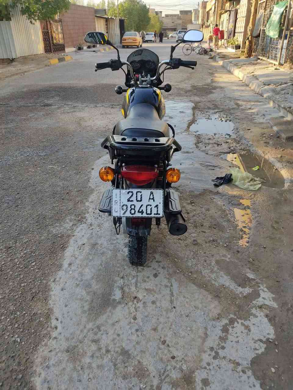 السلام عليكم ..
دراجه بوكسر كلاسك موديل 23 جديده كفاله عامه رقم ديالى مشروع وطني وبأسمي دراجه استخدام شخصي فقط 
متواجد واتساب وخط
الهاتف: ***********
