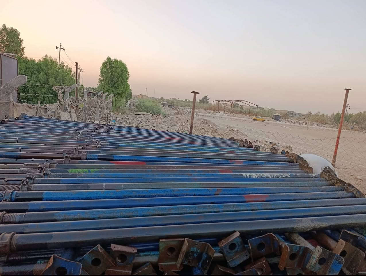 جكات للبيع 5 متر حاضن نظيفات العنوان بابل الرقم للستفسار ***********
