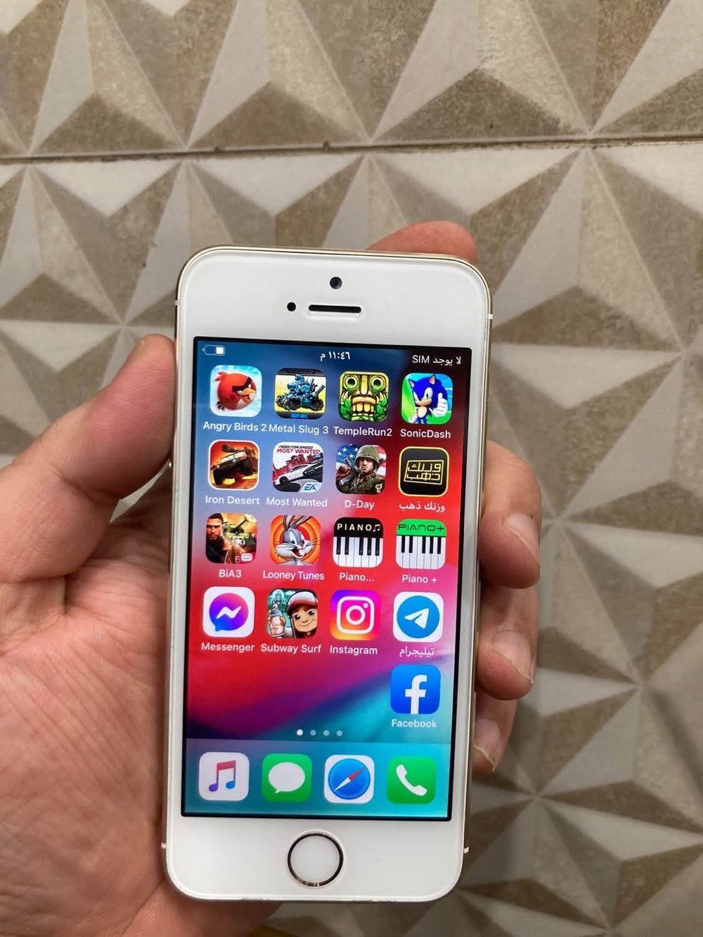ايفون 5 • ايفون 5s • واي فاي بس