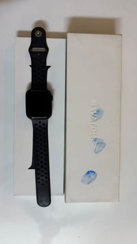ساعة ابل واج سيريس 9 حجمها : 45mm Apple Watch نسبة البطارية :97 % سبة ...