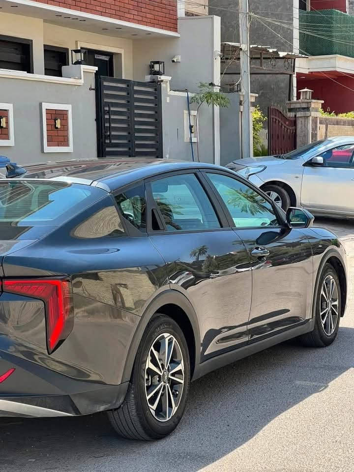 السلام عليكم للبيع او المراوس 

كي فور 2025 K4  موصفات Ex 

محرك 2000 دوش 
ماشيه 11000 ميل سياره اخت الزيرو
بصمة 
بصمة ابواب 
تشغيل عن بعد 
جنطه فتح تلقائي عند الاقتراب 
شاشه حجم كبير متصله
رادرات 
لد امامي خلفي 
منافذ شحن خلفية 
مودات قيادة متعدده 
نقطه عمياء جانبيه 
عدسات زنون عدد 3
سايد بريك اوتو 
اوتو هولد 
فول تحكم ستيرن 
فول قياده ذاتيه 
مانع تصادم
كامره خلفيه دقه hd

بدون دواخل 
بنيد مبدل نفس اللون + نص باب السائق صبغ فقط 

عنوان : بغداد العامرية
سعر 165 وبيها مجال 
للاستفسار: ***********
