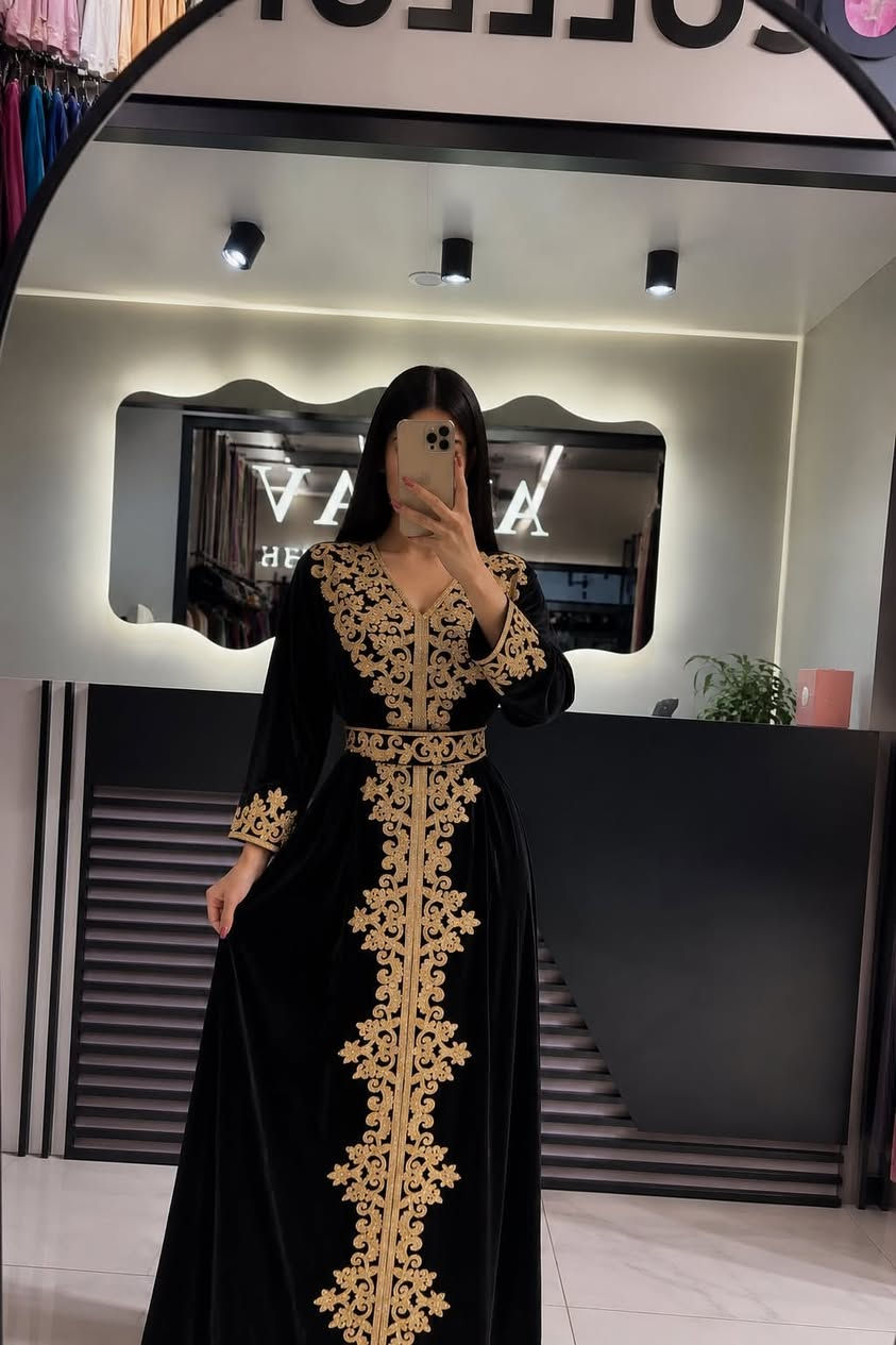 ✨ أهلاً بكِ في عآلم آلرقي وآلآنآقهہ  تسوّقي بكل ثقة” ✨

👗 القياسات:
من وزن 45 إلى 110 كيلو
L — XL — XXL
💎 نوع القماش:
قديفة مخمل الماس الأصلي ✨
خامة فخمة وناعمة ومناسبة للشتاء 

                                              لتفاصيل والطلب: دايركت 🛍️ ***********

 #اكسبلورر #ملابس_نسائية #دشاديش_عراقية #العراق🇮🇶 #م
