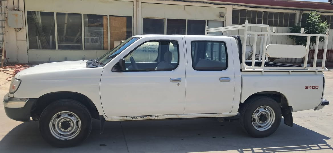 2001 ئاڕمی سلیمانی تە برید گێڕو مەکینەو ئەکسلی بەشەرت بێ عەیب نرخی 70گەڵاو مەعا مەلە ژ/م ***********
