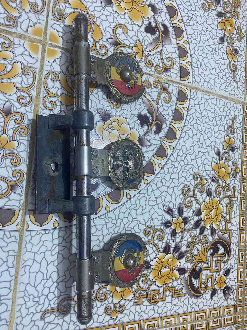 هورنات بوش اصلي +مسطره توج اصليه 

سعر خاص ومناسب 

رفاعي - ***********
