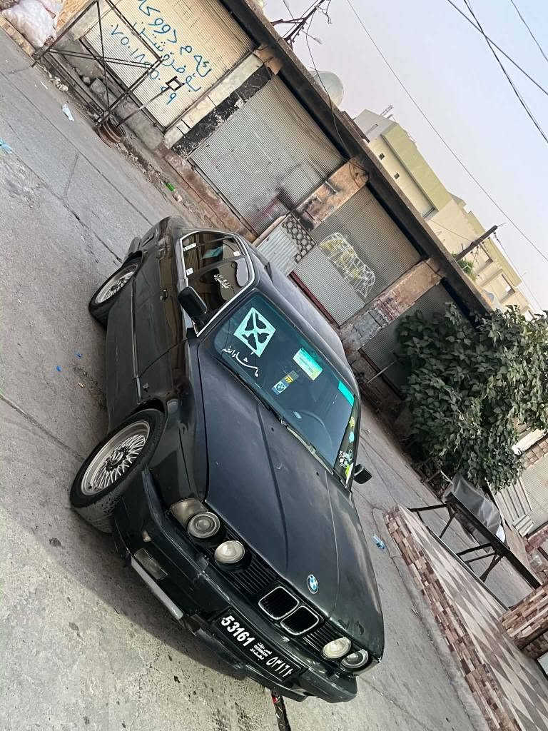 بە ناوی خودا bmw مۆدیل 1994
ئاڕم بلاستیک هه ولیر  ئاڕمو ئە وەلیات بە شەرت 
525
گیر عادی سڵایت 
جام کارە با
گیرو مە کینە بەشرتی 100فیتەر کەمیکی مەسرەفی وردەی تیایە سە یارە کە زۆر جایزە پارەی ما تۆڕیکە قفڵی قفڵی 20گڵا 
***********
واتس ئەپ فایبەر 
گۆڕینەوە ش ئەکەم بە شتیک بە دڵم بیتم السليمانية, العراق
