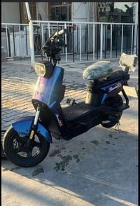 دراجه شحن للبيع نوعها R9 بطاريتها فول وكامله من ناحيه الكهربائيات  مكا...