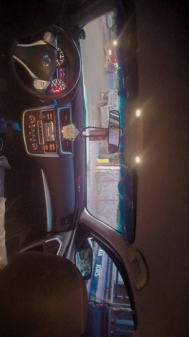 سلام عليكم
التما موديل 2017 
سياره جديده ما بيها اي نقص 
بصمه كشن كهرباء تحكم ستيرن 
كير محرك كفالة بيها قطعتين صبغ 
مكان السيارة ديالى 
***********

