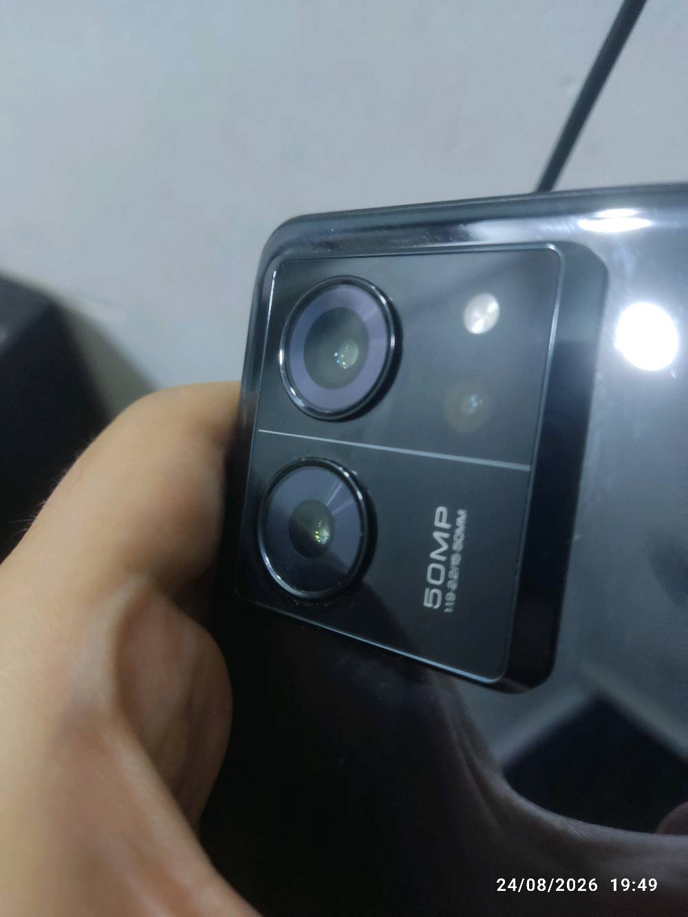 السلام عليكم
  للبيع Xiaomi 13T Pro 5G 
 الموديل Xiaomi 13T Pro شاومي 13 تي برو
 الذاكرة: 256GB
الرام: 12GB فول بالالعاب
 المعالج: MediaTek Dimensity 9200+
 الشاشة: AMOLED CrystalRes بحجم 6.67" — 144Hz
 الكاميرات: Leica — رئيسية 50MP + تليفوتو 50MP + واسعة 12MP
السيلفي: 20MP
 البطارية: 5000mAh
 الشحن: 120W
 5G + NFC
 مقاومة ماء وغبار IP68
 ستيريو
 الجهاز نظيف وشغال بالكامل مابي زلغ
السعر 375 بي مجال بسيط