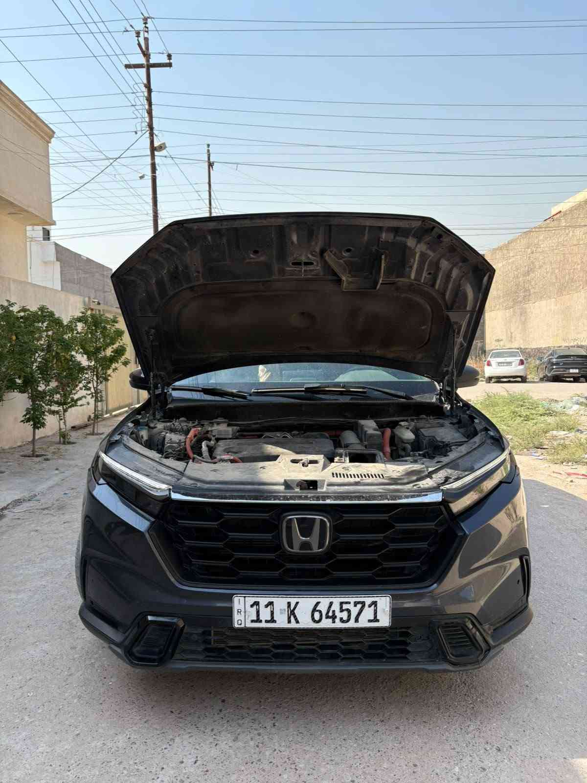 هوندا سي ار في 2024 هايبرد رقم بغداد
وارد امريكي ماشي 28الف 

حادث السيارة باب السائق والجاملغ الامامي مبدلات اصلي وكالة نفس اللون 
وشوي بارد بلباب الخلفي والجاملغ
  
      السيارة فول مواصفات للاخير 
         
             مكاني بغداد    ( ( *********** ))
