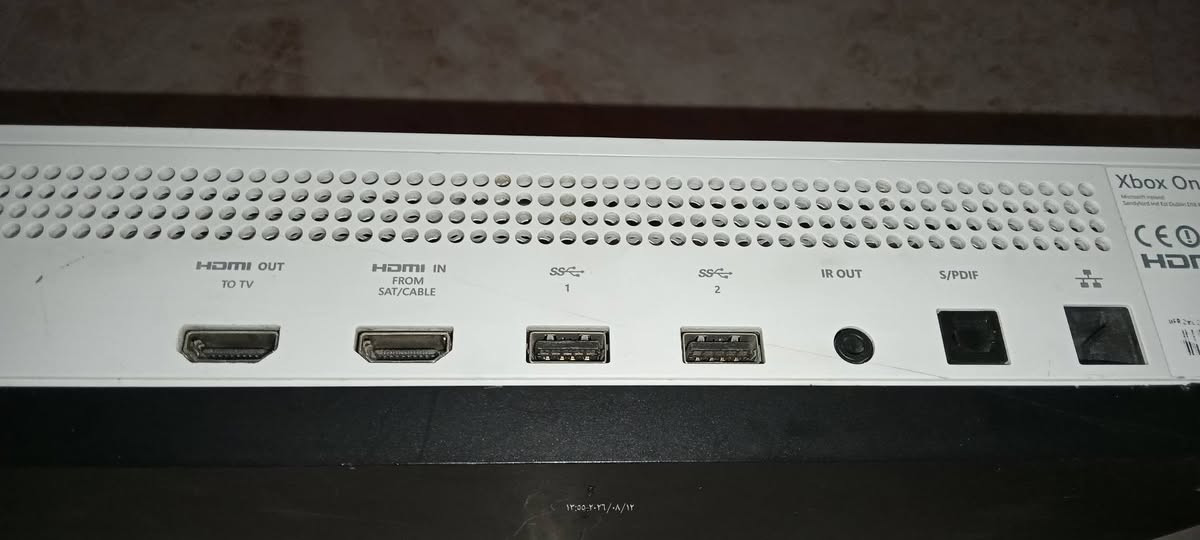 السلام عليكم
جهاز xbox one s للبيع ذاكرة 1 تيرا 
الجهاز جديد مبدل بي منفذ HDMI مالعرض الصورة فقط نضيف نفس ما موضح بالصور 
السعر 170 وبي مجال بسيط للشراي 

للاستفسار اتصل على هذا الرقم👈***********
