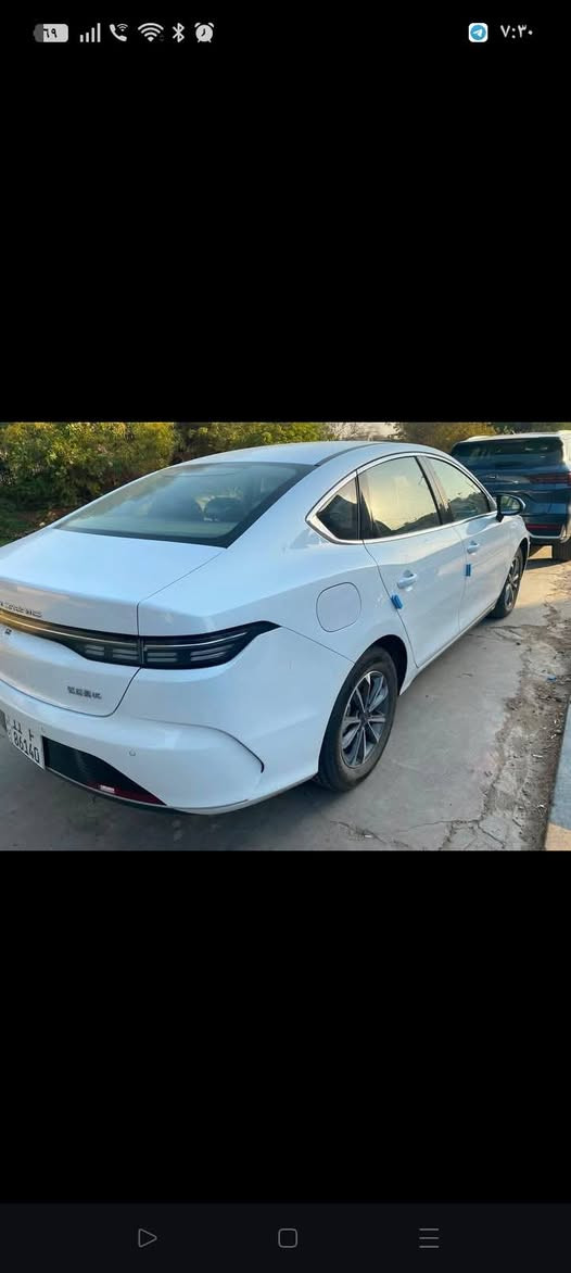 السلام عليكم byd دسترويل2025 داخل ابيض كشنات رياضية مدوشمة بيه بس دعامية خلفيه صبغ السعر 19200 الدورة حي الصحة ***********
