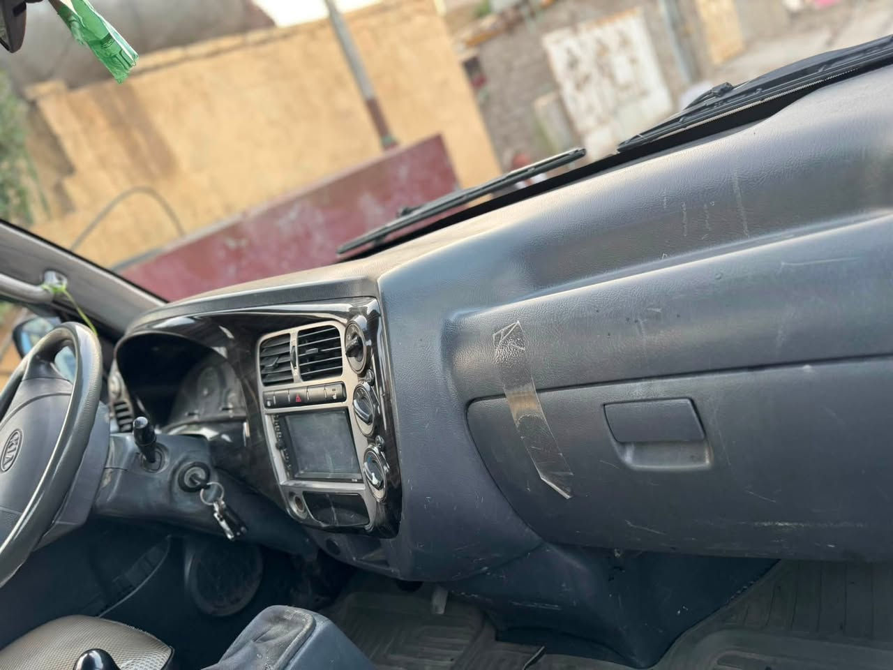 سلام عليكم سياره مسكر بم ونوزل رقم بغداد ٢٠١٠سعر٩٥رقم***********
