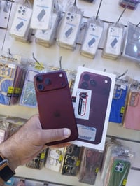 ايفون 18 برو ماكس • ٢٥٦ • بطارية ١٠٠٪