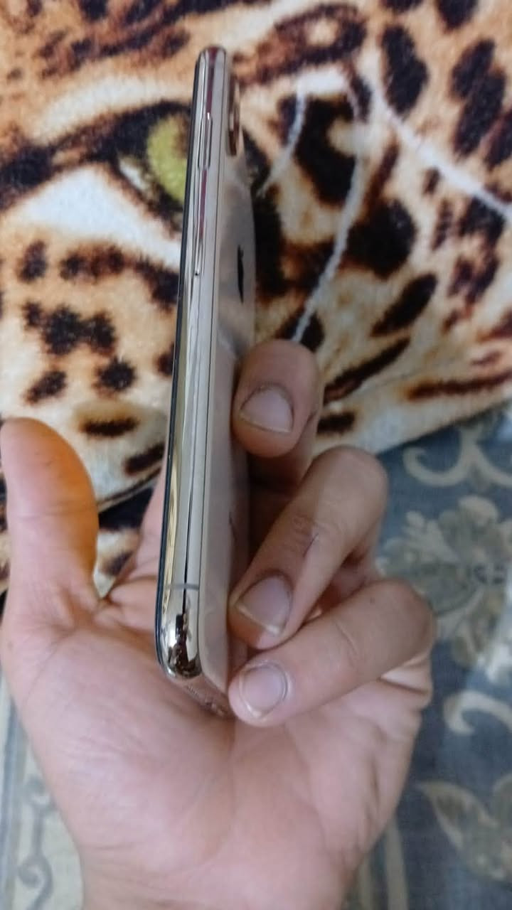 يالله اكس اس ماكس ذ٥١٢بطاريه ١٠٠اصليه كفاله من الزلغ فقط بطاريه السعر٢٢٥مكان ناصريه مركز واتساب @إشارة***********مراوس ايفون ١٢

نص مكتوب في الصور:
- النمط الداكن
- مشغل
- الإضاءة الدافئة
- انسجام اللون
- ٥:٠١
- البطارية
- حالة البطارية والشحن
- رسالة مهمة حول البطارية
- غير قادر على التحقق من أن هذا الـ iPhone يحتوي على بطارية أصلية من Apple. قد لا تكون التفاصيل الواردة من هذه البطارية دقيقة.
- لمعرفة المزيد
- الحد الأقصى للقدرة
- ١٠٠٪
- هذا قياس لقدرة البطارية مقارنة بقدرتها عندما كانت جديدة. قد تتسبب القدرة المنخفضة بتقليل ساعات الاستخدام بين عملية الشحن والأخرى.
- أقصى قدرة للأداء
- الـ iPhone غير قادر على تحديد عمر البطارية.
- شحن البطارية المحسن
- للحد من استنزاف عمر البطارية، يتعلم الـ iPhone من عادات الشحن اليومية، بحيث ينتظر ولا يتجاوز ٨٠٪ حتى يحين موعد حاجتك إلى استخدامه.
- ٤:٥٩ رجوع حول الاسم iPhone إصدار iOS 18.7.10 اسم الطراز iPhone Xs Max رقم الطراز MT6P2LL/A الرقم التسلسلي G6... انتهت صلاحية التغطية الأغاني الفيديوهات ١٦٦ الصور ٤٢٣ التطبيقات ٩ السعة ٥١٢ غ.ب. متوفرة ٤٨٧,٢٦ غ.ب. عنوان Wi-Fi 6C:E8:5C:27:A5:3F 6C:E8:5C:31:E4:1A Bluetooth