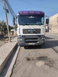 سلام وعليكم للبيع سيارة مان تيكه 2004مكينه 410 بم ونوزل الكير غساله ات...