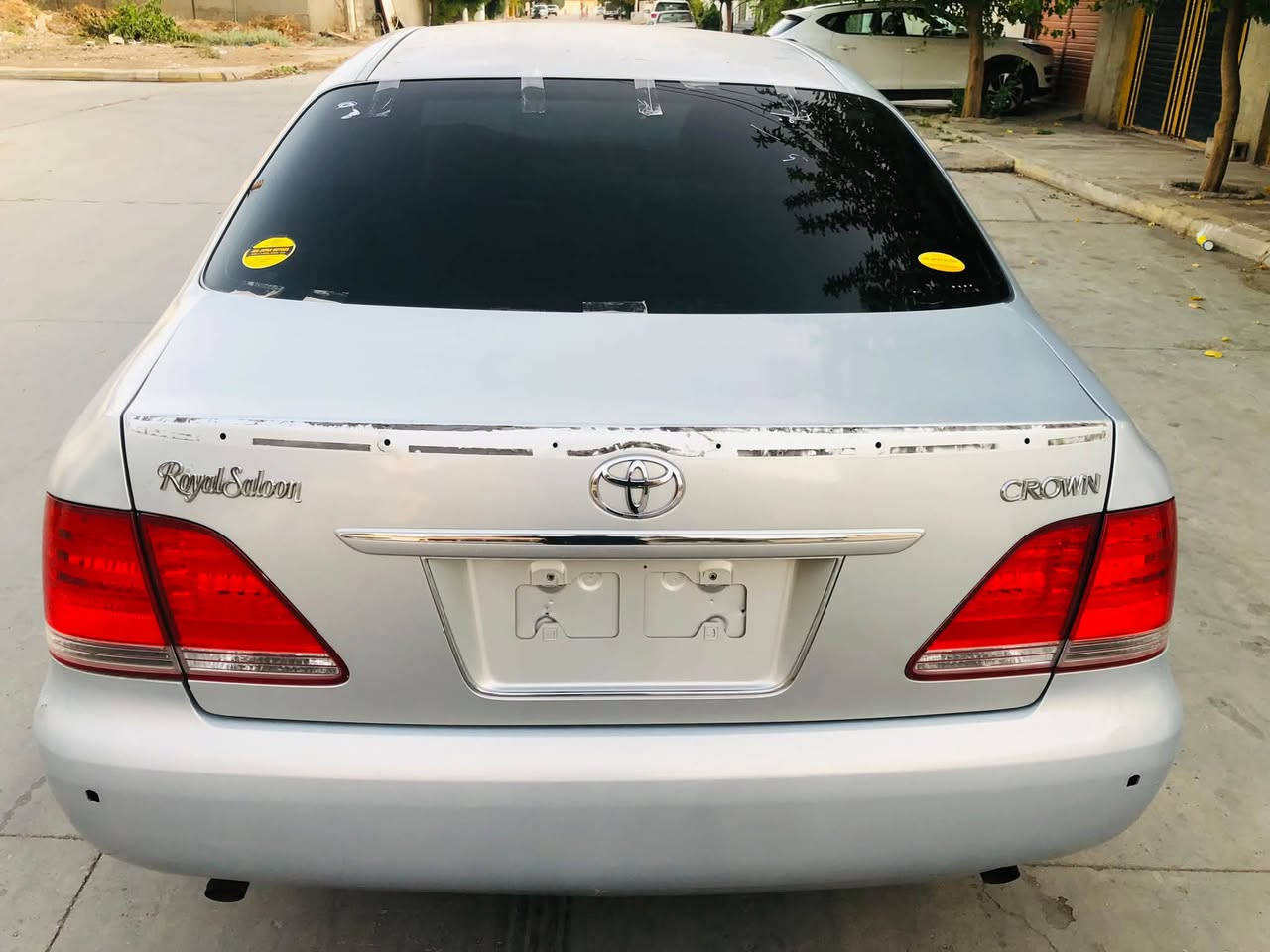 شاهینە بڕاوە ٢٠٠٥ بۆ فرۆشتن و گۆڕینەوە بە مەلیکەو شاهینە  و
تازە داخل ناوزەرد بەحری

گێڕ و مەکینە بچوک واتە ١٨٠ دژە بەنزین 

بەمەعنای کەلیمە سفرە 

کامل حەمام کراوە کوشن و بەرگەدەرگاو فەرش سندوق کامل

ناو مەکینەی لۆکە ١٤٠ هەزار ڕۆشتوە

مەجموعەی پێشی زۆر تندو تۆڵە سەیارەیەکی زۆر تازەیە 

داعم لێدراو سەقف کەڤەر بەشەرت 

لە سەیدسادقە 

***********

واتساپی لەسەرە
