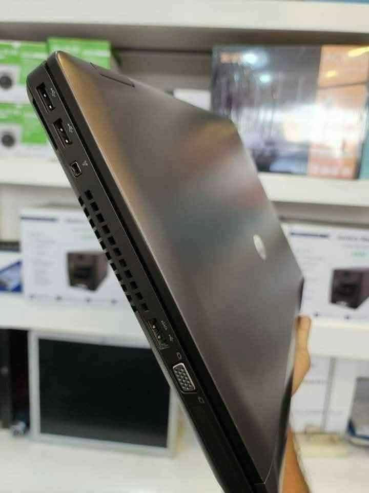 اعلان ( 80) 📢
تتوفر لدينا حاسبات لابتوب 💻 نوع hp 6570b ProBook 
نظافة ١٠٠ بالمية 💯 بالة اماراتي 🇰🇼
© السعر  140 الف دينار .💵
© المواصفات  : 
© حجم الشاشة 💻 15
© المعالج كور اي  5 Core i جيل ثالث 
© رام 4 كيكا بايت 
© هارد الخزن 320 كيكا بايت
© كارت الشاشة شير HD 4000
© واي فاي Wi.Fi
© بلوتوث Bluetooth 
© بصمة اصبع senser 
© سي دي CD_ DVD اقراص 💿
© منافذ يو اس بي USB عدد 4  
© منفذ ساتا SATA 
© شاحنة Charge 
 © بطارية تشغيل 3 ساعات  battery 🔋
© كيبورد عربي انكليزي Keyboard ⌨️
© نظام الحاسوب ويندوز windows مفعل 
© برامج الاوفيس Word . Excel ... الخ مع برامج الانترنت والتواصل الاجتماعي  تليكرام/ يوتيوب /pdf  مناسبة للطلبة بمختلف الكليات والموظفين أيضا تشغل برامج الاوتوكاد والتصميم 
توجد خدمة توصيل دز عنوانك ورقم الهاتف والاسم 
وصل ضمان بالحاسوب 🚖
الاتصال على الارقام التالية 
***********  📞
***********.  📞
موقعنا على الخريطة اكتب حاسبات فدك ميسان 📡
‏‏مراسلة حاسبات فدك ميسان عبر واتساب. https://wa.me/9647711204196 عمارة, ميسان
