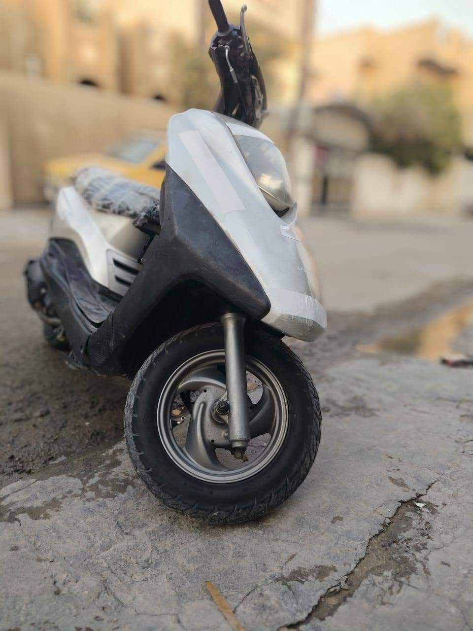 بريز بيع او مراوس بماكس عدلة صدر جديد زوج تايرات جديدة ويالة جديدة بلادية بريكات شغالة قايش جديد بيهة نقص وباتري وشاشة اذ بيه ٣٥٠ او مراوس لستفسار***********

