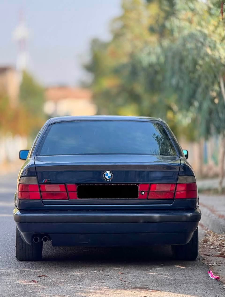 للبيع BMW 525 اصل وفصل موديل 1992 سيارة رقم مسطرة سنوية باسمي السيارة بدون ضرر صبغ جمالية فول مواصفات 1/1
 
•الحجم 525 مكينة دجيتل 
•كير توماتيك اصل 
•اربع جامات كهرب 
•دبل ايرباك 
•داخل صاج 
•سلايد (فتحة سقف)
•تبريد شغال شرط 

السيارة حيل نضيفة كير محرك شرط السيارة بوضعها البلادي السعر 75 وبي مجال مكاني الموصل ***********
