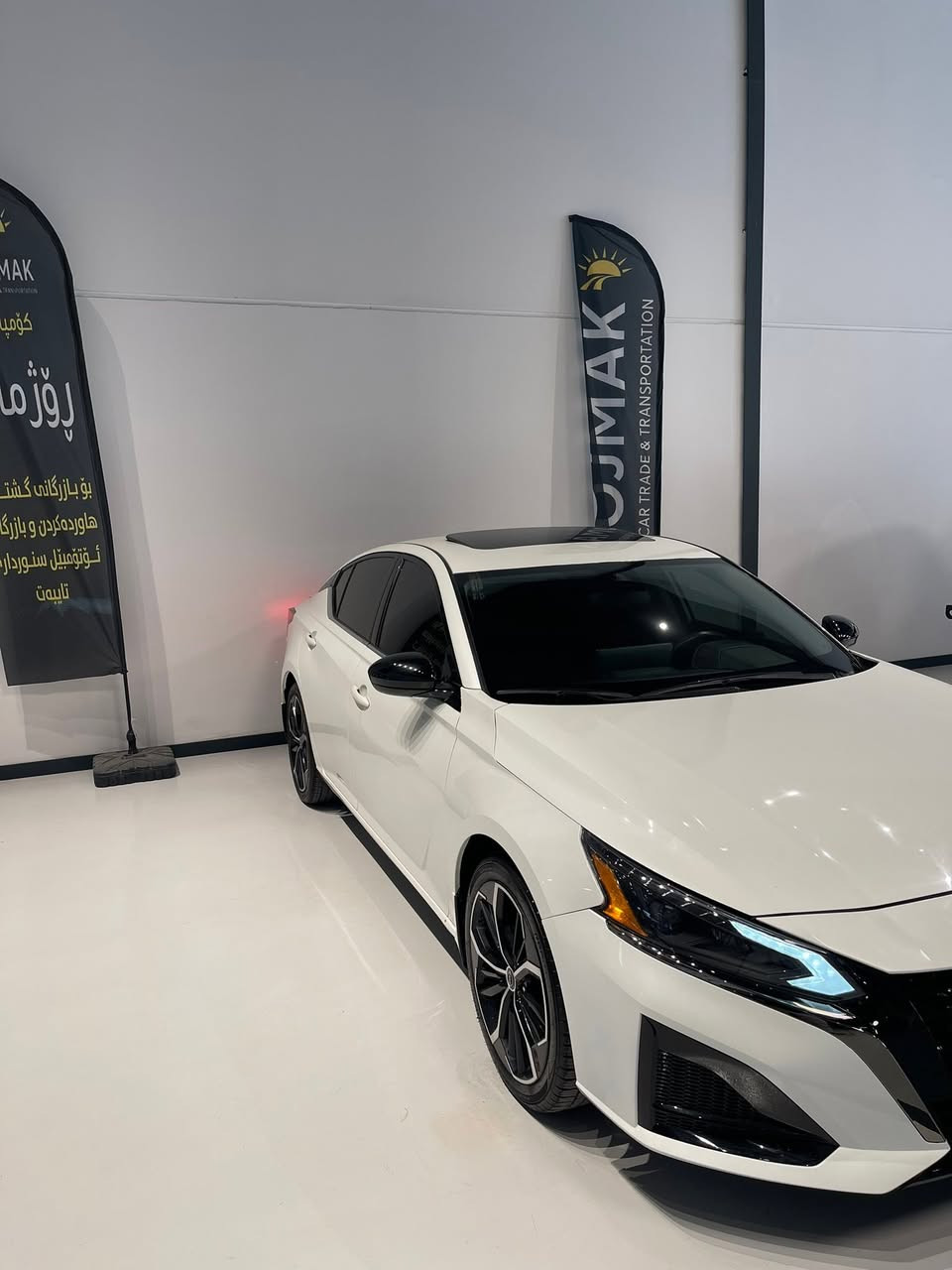 nissan Altima 2024 SR plus
تەنها بۆنیتی بۆیاخە بێ ناو گرتن — ٣٠ هەزار مایل ڕۆشتووە 
ئێرباگی تەقیوەو سستم کراوەتەوە — بێ دەبڵ ئەکسلە❌
زۆر زۆر تازە و جوانە - سارد و شوخت و تەعدیلی نیە 
ڕەقەم کاتییە ٣ مانگی لەگەڵە - شوێن سلێمانی 

1N4BL4CV8RN347936

***********
***********

نیسان التیما مودیل ٢٠٢٤ مواصفات اس ار بلاس 
بس بونیت صبوغ بدون دواخل — سیت رادتر بلادیە
ماشیە ٣٠ الف میل — ارباکات طاک یرجع سستم بلادی
بدون شوخط بدون تعدیل بدون رسعە —- بدون فور ویل❌
سیارە بدون رقم ( رقم کاتی فحص مؤقط) —- مکان سلیمانیە

1N4BL4CV8RN347936. 

***********
***********

