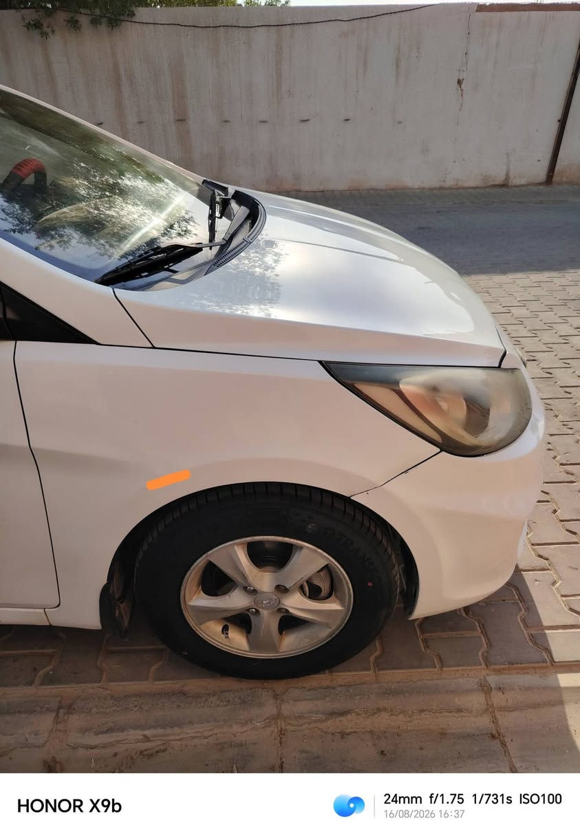 اكسنت للبيع موديل 2014 محرك 1600 دوش قطرتين المرغوب تبريد شغال سياره جاهزه بيه باردات مأشرات بالصور حداديه جديده محرك جديد السعر 90  وبيه مجال للاستفسار ***********
