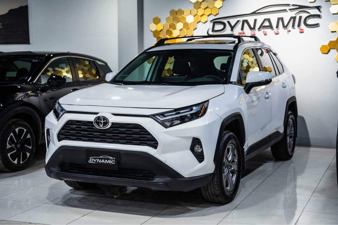 2024 TOYOTA RAV4, XLE
سلايت 🔥🔥🔥

موديل :2024
مواصفات : XLT
محرك : 4 سلندر
وارد : امريكي
عداد : 19,000ميل
صبغ : ١ قطعة و ٢-٣ مكان صغير بارد
ارباك : فقط بردة 
رقم : ( موقط)
ناونيشان هةولير جادةي حديد و خشب پيشنگاي دايناميك موتورز
بو زانياري زياتر پةيوةندي بكةن بة وتس اب

📞***********
📞*********** أربيل, العراق
