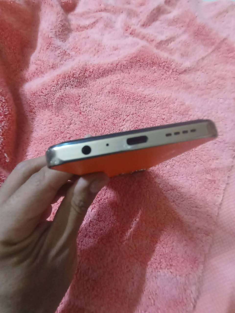 السلام عليكم Infinix NOTE 30 للبيع ذاكره 256 وحدة المعالجة المركزية HelioG99 رام16 بطاريه 5000 mAh الشاشة1080x2460معدل تحديث الشاشة 120 هرتز + اللمسة الفائقة الجهاز مكفول ماتاخل صيانه مامفتوح الجهاز فقط بدون غراض مكاني بابل مركز المدينه سعره الجهاز 180 وبي مجال بصيط حق الجيه للامانه جهاز نضيف وما مفتوح بوبجي 90 فريم يشغل فائقه وسلاسه  ***********
