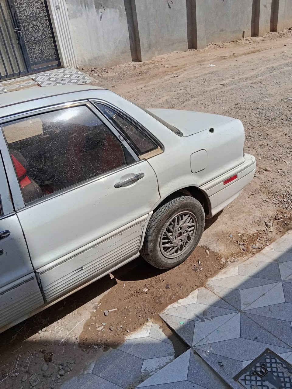 مستبوشي كلانت 91 محرك كير شرط سياره نضيفه مال جناي سياره احلا من الصوره صدر جديد تايرات جدد تريد وكالة أو تحويل للستفسار اكثر اتصل الشراي يتصل على الرقم *********** السعر 26 وبيها مجال السياره حلو وخير من الله
