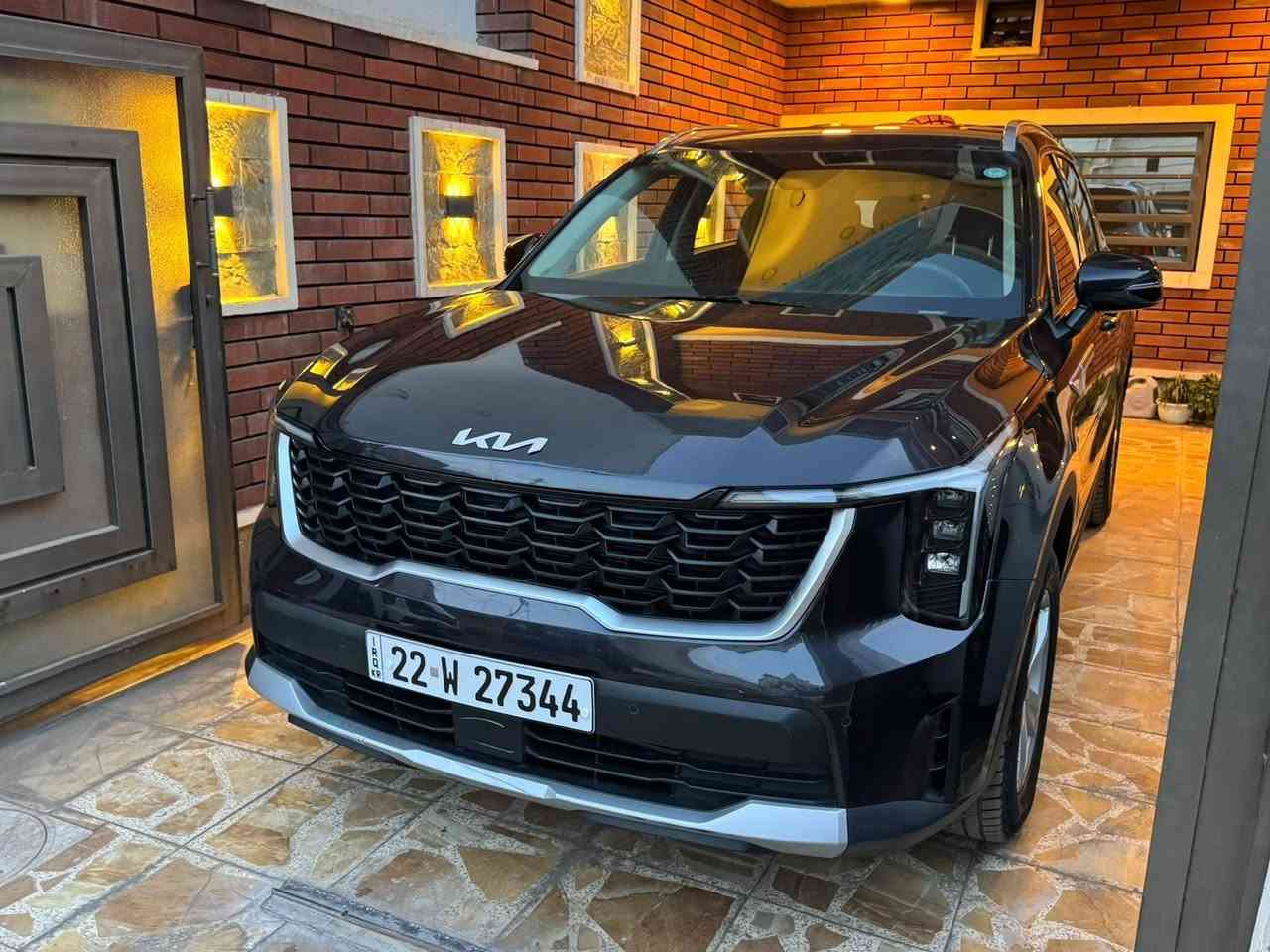 🔥 كيا سورنتو 2025 | Kia Sorento 4X | وارد أمريكي 🇺🇸

💰 السعر: 249 ورقة
📍 العنوان: بغداد – الدورة – شارع أبو طيارة
📞 للاستفسار: ***********

🚘 أنظف سيارة كيا سورنتو وارد أمريكي بالسوق!

إذا تبحث عن النظافة الحقيقية والمواصفات المميزة، هاي السورنتو تجمعلك كلشي تتمناه بسيارة عائلية حديثة.

✨ نظافتها نفس الزيرو، وحالة استثنائية تستحق المشاهدة!

المواصفات والتفاصيل:

▪️ الموديل: 2025
▪️ وارد أمريكي 🇺🇸
▪️ الفئة: 4X
▪️ دفع رباعي (4WD – Four Wheel Drive)
▪️ محرك 2500 سي سي
▪️ عداد المسافة 16 ألف ميل فقط
▪️ 7 راكب، مناسبة للعائلة
▪️ مكفولة كفالة عامة
▪️ تعديل PDR بمكان واحد فقط
▪️ تشغيل عن بُعد (Remote Start)
▪️ بصمة تشغيل ودخول ذكي
▪️ رادارات 360 درجة
▪️ كاميرا خلفية
▪️ إنارة LED أمامية وخلفية
▪️ مقاعد كهربائية
▪️ مقاعد أمامية مدفأة (Heated Seats)
▪️ شاشة إلكترونية متصلة وعصرية
▪️ أنماط قيادة متعددة (Drive Modes)
▪️ تصميم حديث ومساحة داخلية واسعة

💎 شنو يميزها؟

✅ نظافة نفس الزيرو
✅ من أنظف سيارات السورنتو الوارد الأمريكي
✅ تعديل PDR بمكان واحد فقط
✅ رقم أربيل باسمي الشخصي
✅ مواصفات عائلية متكاملة وموديل حديث

🔥 السعر: 249 ورقة فقط

📍 بغداد – الدورة – شارع أبو طيارة
📲 للاستفسار والتواصل ***********

Kia Sorento 2025 — النظافة، الفخامة، والمواصفات كلها بسيارة وحدة.

📌 السيارة تستحق المشاهدة، والمعاينة خير برهان. بغداد, العراق
