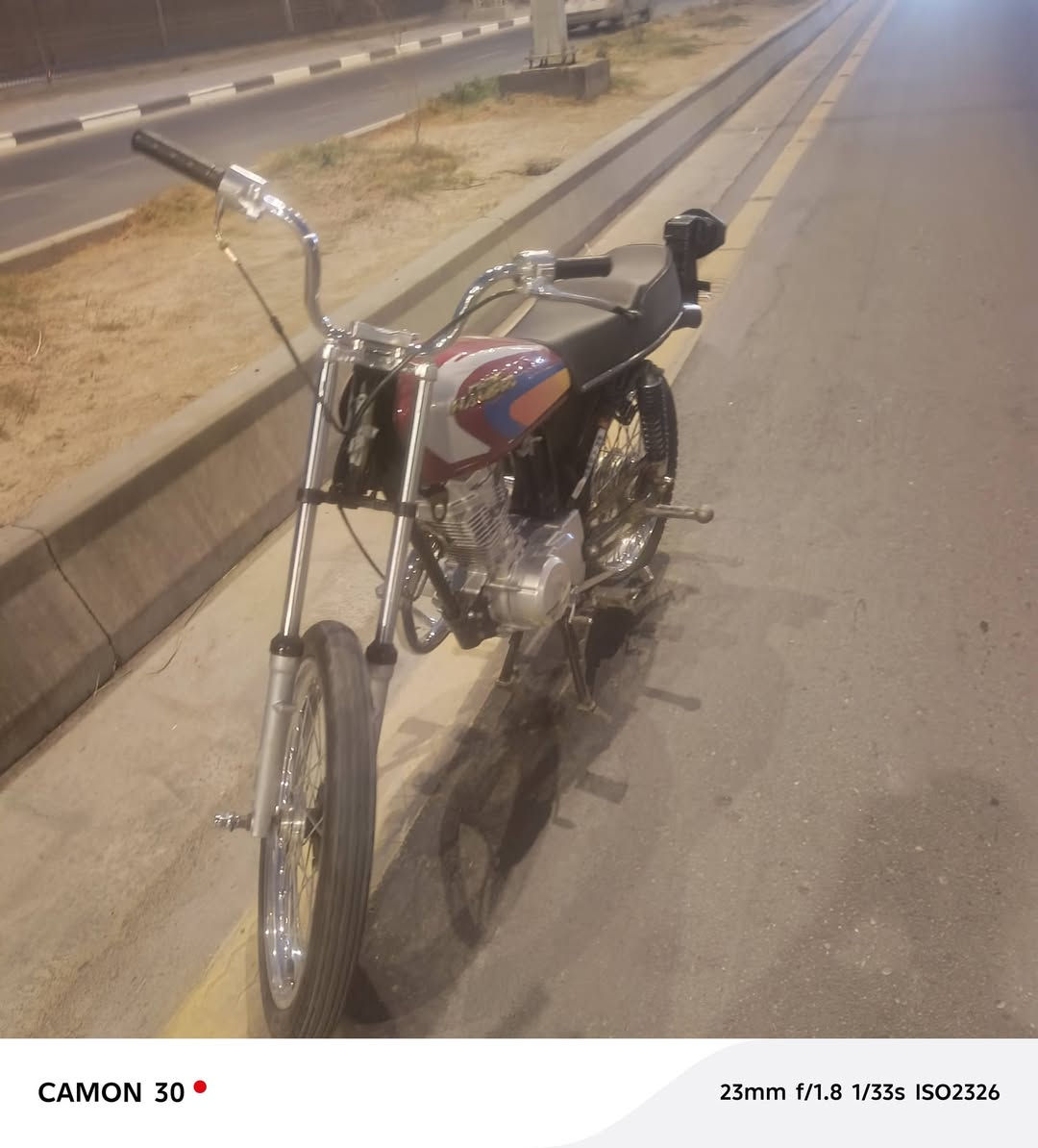 البيع موديل ١٨ تعمير ٢٦ كله ايراني مكينه انتنس الوكيل حسين العارضي السعر ٧٢٥ وبيه مجال حك الجيه مكان نجف الرقم *********** المو شراي لا يتعبني رجائن

نص مكتوب في الصور:
- CAMON 30  23mm f/1.8 1/33s ISO1929
- CAMON 30 • 23mm f/1.8 1/33s ISO2326
- CAMON 30  23mm f/1.8 1/33s ISO2670
- CAMON 30  23mm f/1.8 1/33s ISO2562