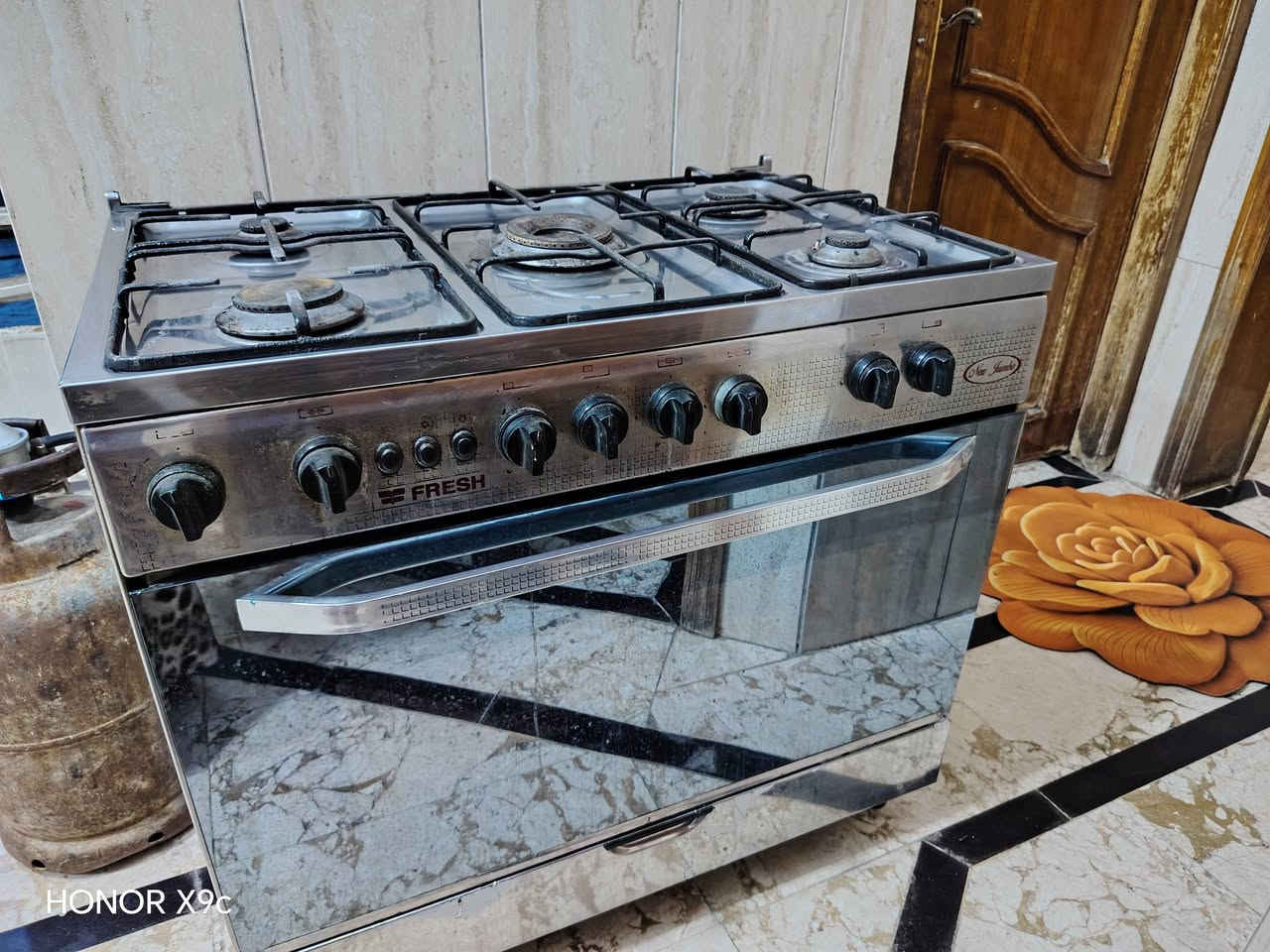 طباخ اخو جديد كلة شغال بغداد السيدية ***********

