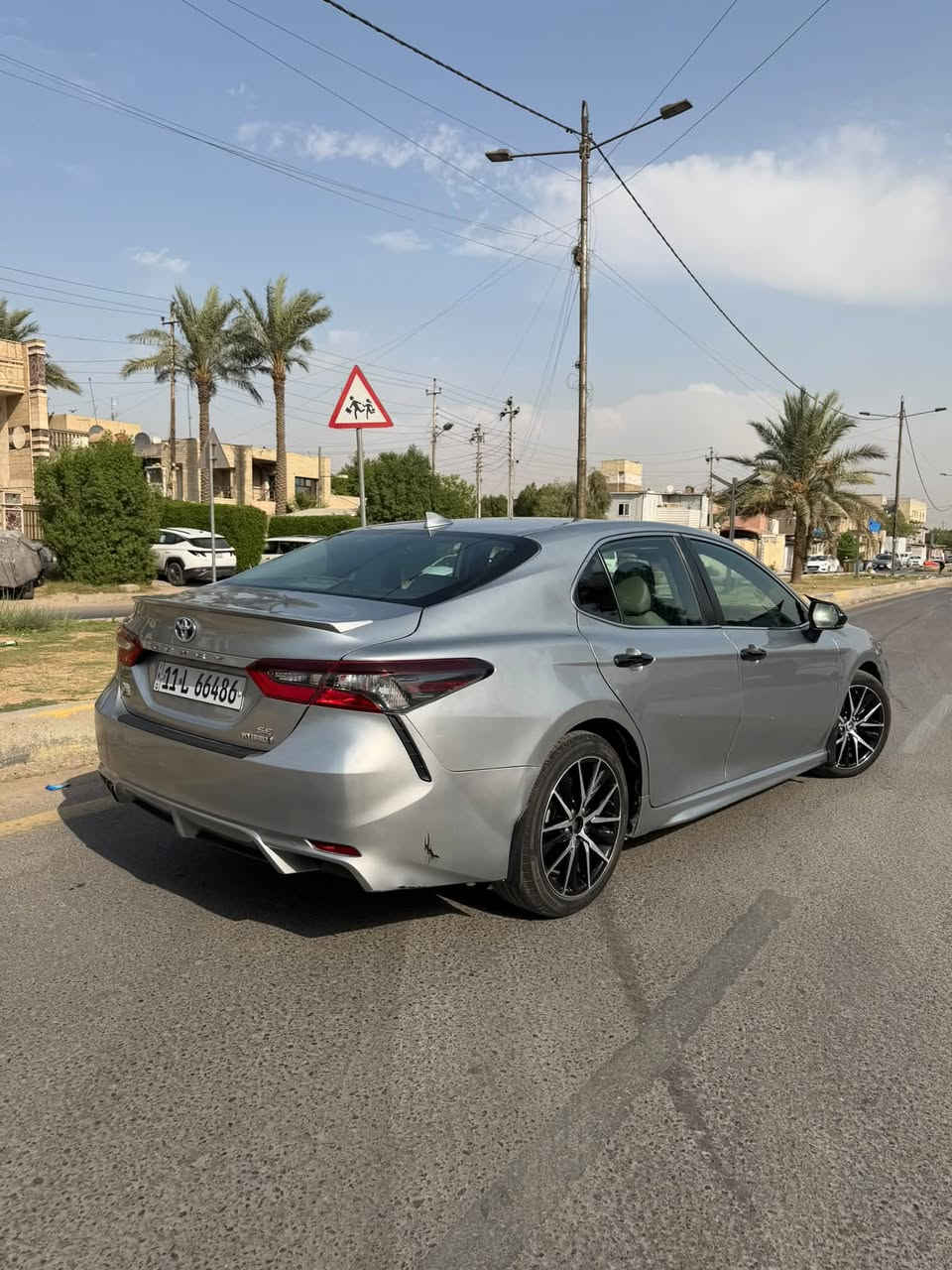 السلام عليكم 🔥✅
كامري موديل 2023 (SE) هايبرد🚘
رقم بغداد تحويل مباشر 
حادث قطعتين مرفق بالصور
الموصفات نص فول 
عنوان السياره بغداد البنوك
للاستفسار: ***********
