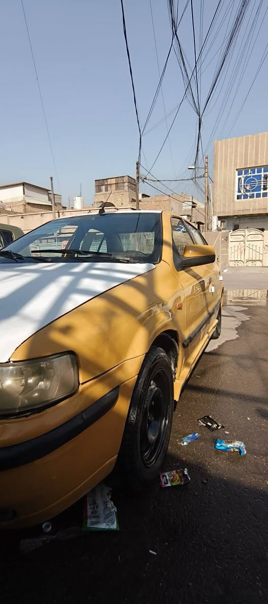 السلام عليكم سمند للبيع موديل 2011 مصفرة هيئة وغرامات جاهزة من مكينة وگير وتخم تاير وتبريد وصدر رقم انگليزي شرط تحويل سنوية ل2029 بيها جاملغ صبغ امامي السعر 26 ورقة مكاني بغداد مدينة الصدر ***********
