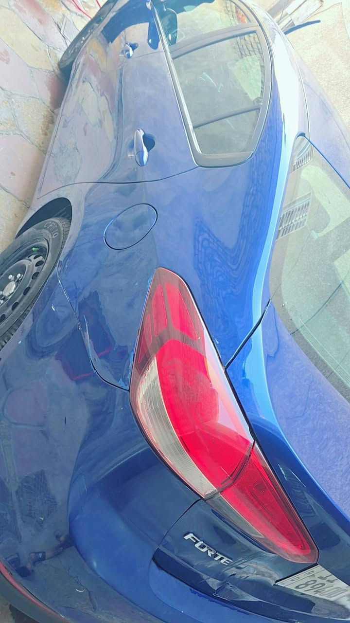 السلام عليكم
كيا فورتي بسمي بغداد رقم جديد انكليزي ٢٠١٧ تخم تاير باتري جديد  حادثه خلفي قبق صندوق مكان رقم فقط  صبغ وجاملغ بارد ليبل واحد سياره بدون ايرباك مكينه وكير وتبريد وصدر مكفول بسمي تحويل ثاني يوم مكينه ٢٠٠٠ دوش  سونر مرفق مكاني بغداد جميله 
*********** 
السعر ١٠٧
