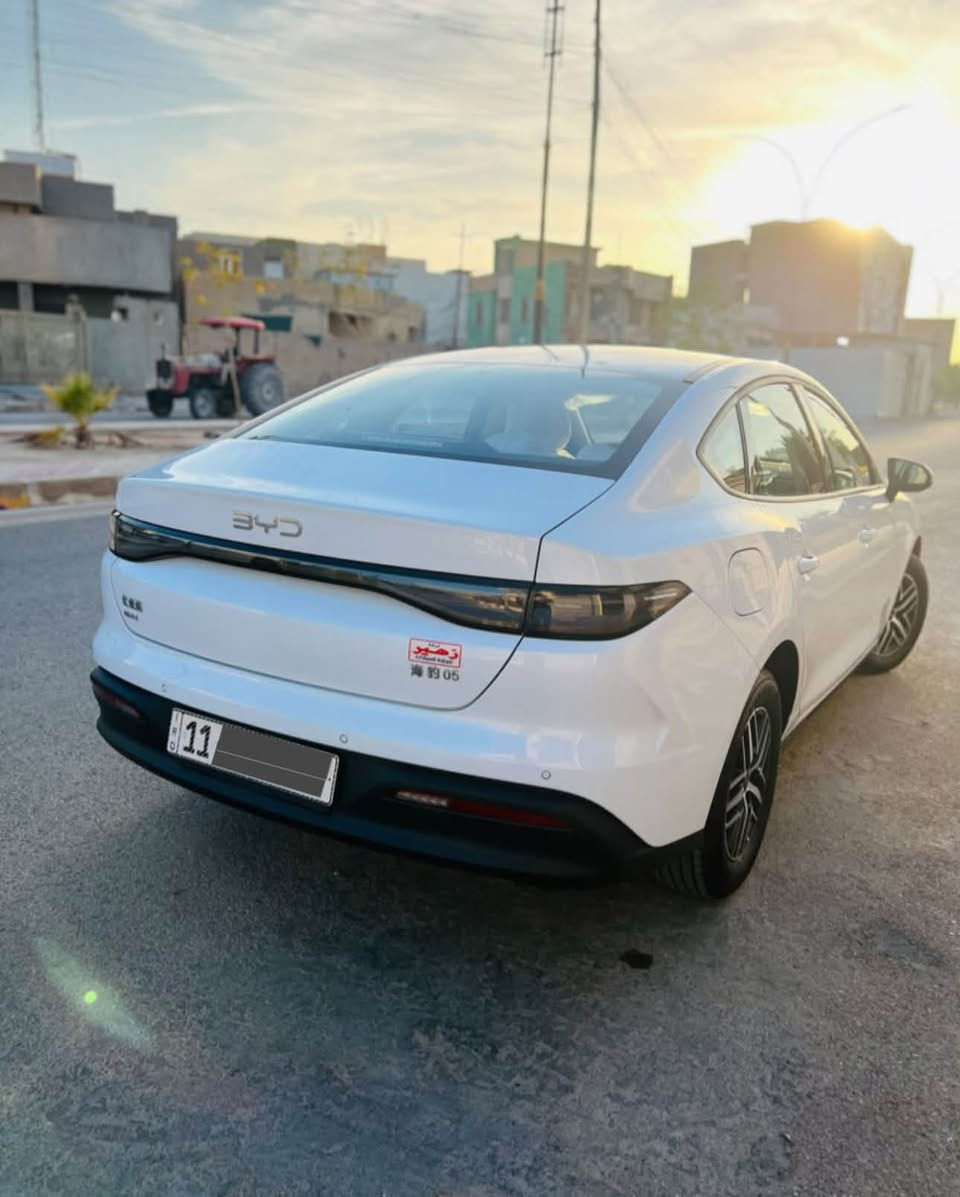 سيل فايف 5
رقم بغداد 
موديل 25 
ماشيه 2000 الفين 
كفاله عامه 
السعر 23.500 مليون بيه مجال 

***********
