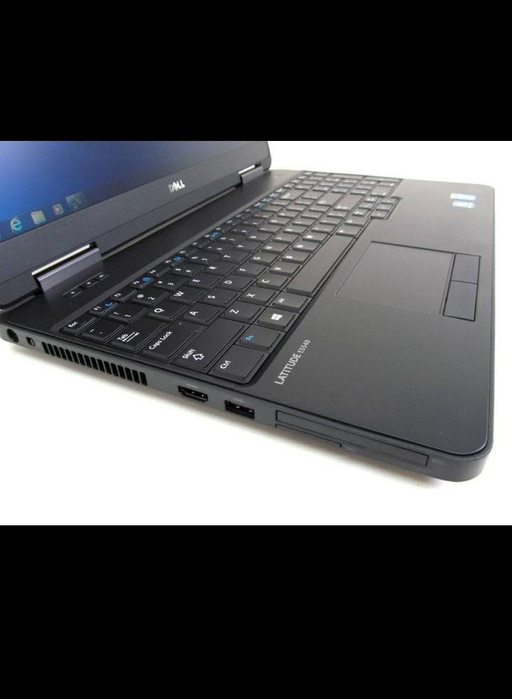 لابتوب Dell Latitude E5540 للبيع

للبيع لابتوب Dell Latitude E5540 بحالة جيدة، مناسب للدراسة، العمل، البرمجة وللاعمال .

المواصفات:

- Intel Core i3-4030U
- الجيل الرابع
- RAM 8GB حسب الفحص الظاهر
- Intel HD Graphics 4400
- شاشة 15.6"
- نظام Parrot Security 7 

الجهاز عملي ومناسب للاستخدامات اليومية والبرامج الخفيفة.

السعر:150 ألف
المكان: بغداد الشعلة 
*********** واتساب
