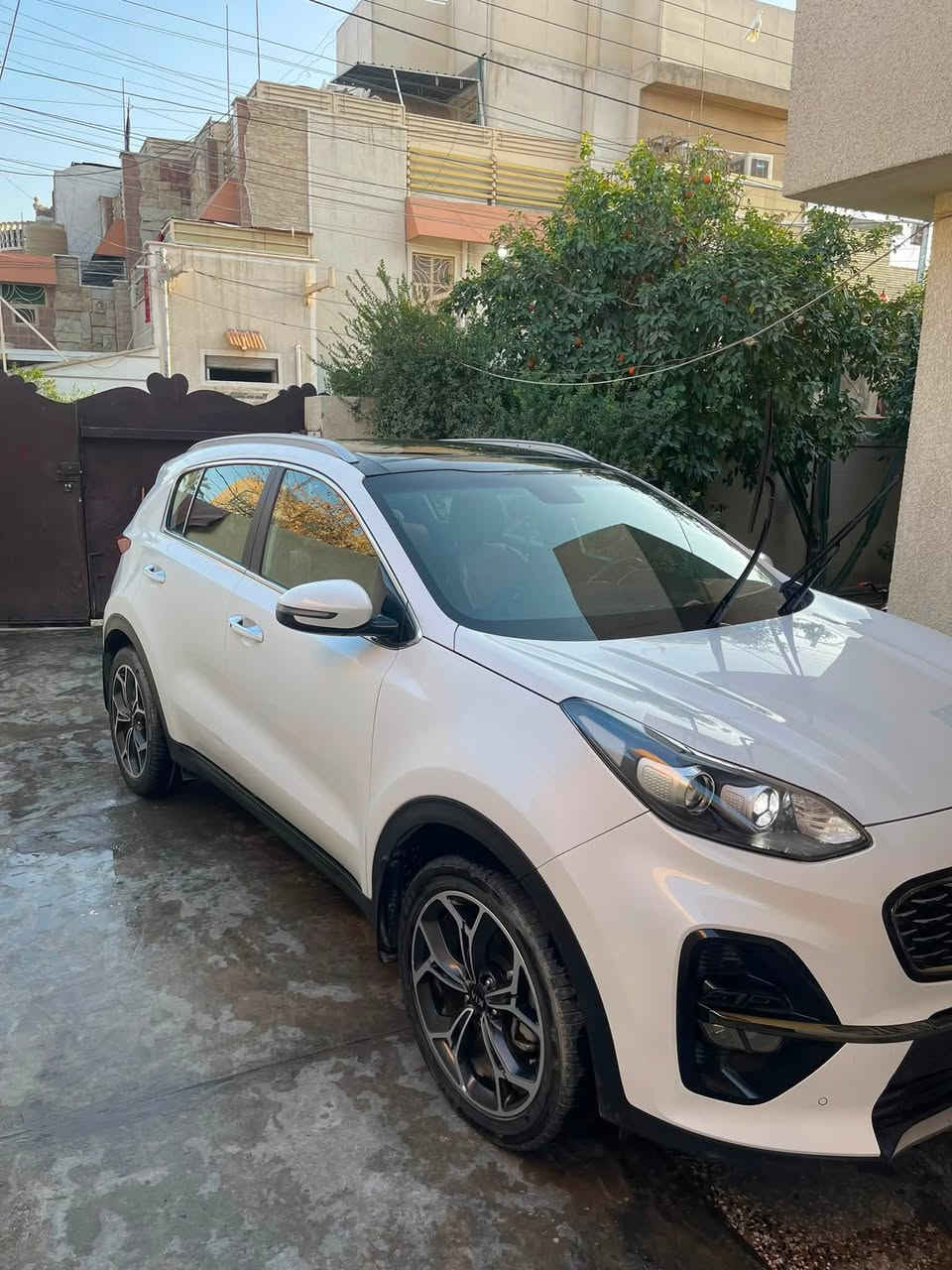 كيا سبورتج 2021 GT جيتي لاين ماشية٨٥ الف بحاله جيدة
مكفوله كفاله عامه  عدة رصعة صغيرة بالباب الي بخلف الصدر رقم بغداد  
‏‎المواصفات فول  1/1 اعلئ فئه
بانوراما 
منضومة زنون بلاد
‏‎نوع DOHC 
‏‎مرتبط بكير بوكس6نمر
‏‎بصمة  
تشغيل عن بعد 
كراسي كهرباء
شاحن واير ليس 
تبريد بيانو
جنطه كهرباء 
نضام ترحيب بل يدات 
ترحيب عن قرب
‏‎كاميرا 
شاشة 
‏‎نظام نزول المنحدرات
‏‎تبريدامامي +قطعة تهوية خلفية
‏‎داخل جلد حمصي
 كروم حجم 19كونتكتل
‏‎مرايا جانبية متحركة مع اضائة فلشر 
‏‎نظام ⚠️ تحذير الرجوع الى الخلف حساسات
‏‎نظام ⚠️ التقدم الى الامام حساسات
‏‎مدخل USB ipod
‏‎مخرج الطاقة عدد3
‏Ledنهاري
‏‎دوس كروم 
‏‎زينة السيارة من الصدامات الامامية و الخلفية كروم 
‏‎نظام وحدات السلامة متكامل
‏‎⭐️ايرباكات عدد8
‏ABS⭐️
‏‎⭐️نظام ايزو فكس
‏‎سنتر لوك⭐️
‏‎⭐️انذاراحزمة الامان
‏‎تحكم المقود متعدد الاستخدامات
‏‎اوتو ميديا
‏‎بلوتوث
‏‎كروزسرعة
‏‎ڤاليوم اضائة دشبول
‏‎اوضاع القيادة 
‏ECO
‏SPORT
‏COMFOR***********
السعر ٢٠٧@
