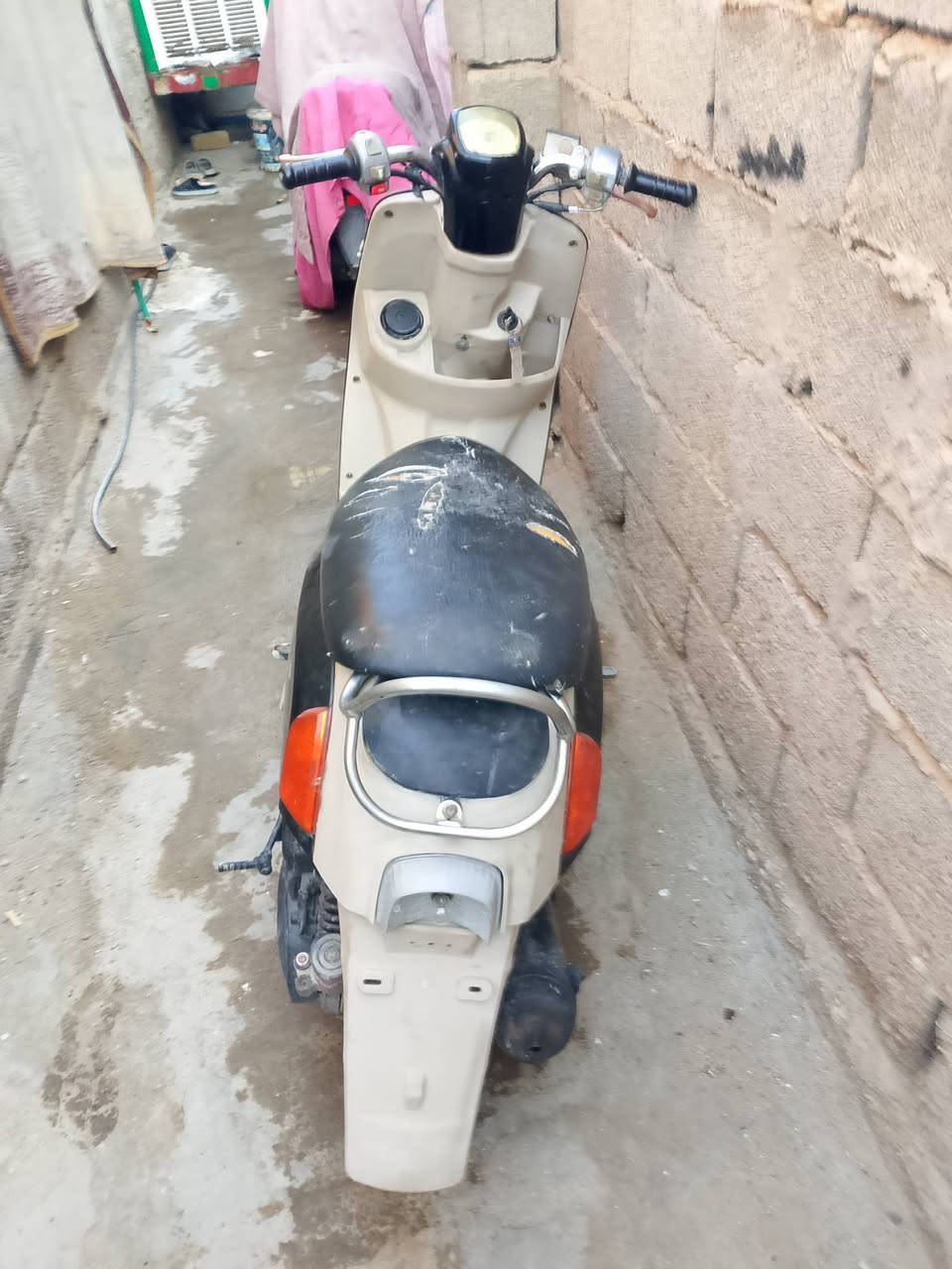 دراجه بوليس نضيفه مكينه خرسه كهربائيات كله شغال سلف هندر السعر 450وبيه مجال موبايل ***********العنوان كوت انوار
