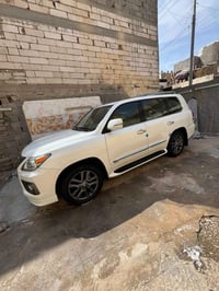 لكزس LX570 بريـم • ٢٠١٥ • ١٢٣ الف كم
