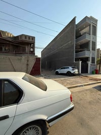 للبيع قطعة ارض في حي الخضراء قرب الخط السريع  المساحة 213 متر مربع   ا...