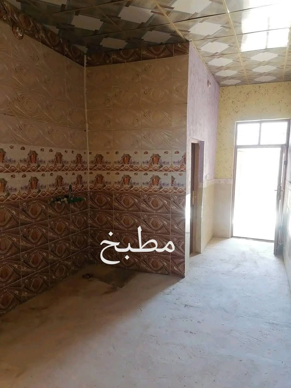 دار للإيجار ٦٠ متر حي النداء  منطقة 59 تفاصيل الدار. غرفة وصالة مفتوحه على المطبخ واستقبال وصحيات سعر الإيجار ١٥٠

نص مكتوب في الصور:
- استقبال
- مطبخ
- غرفة