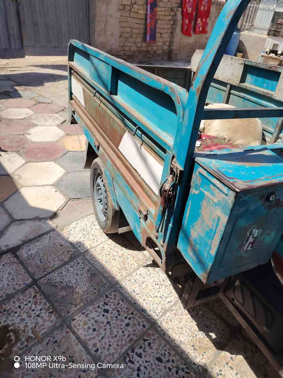 ستوته للبيع مكفوله كفله عامه 18  ***********
