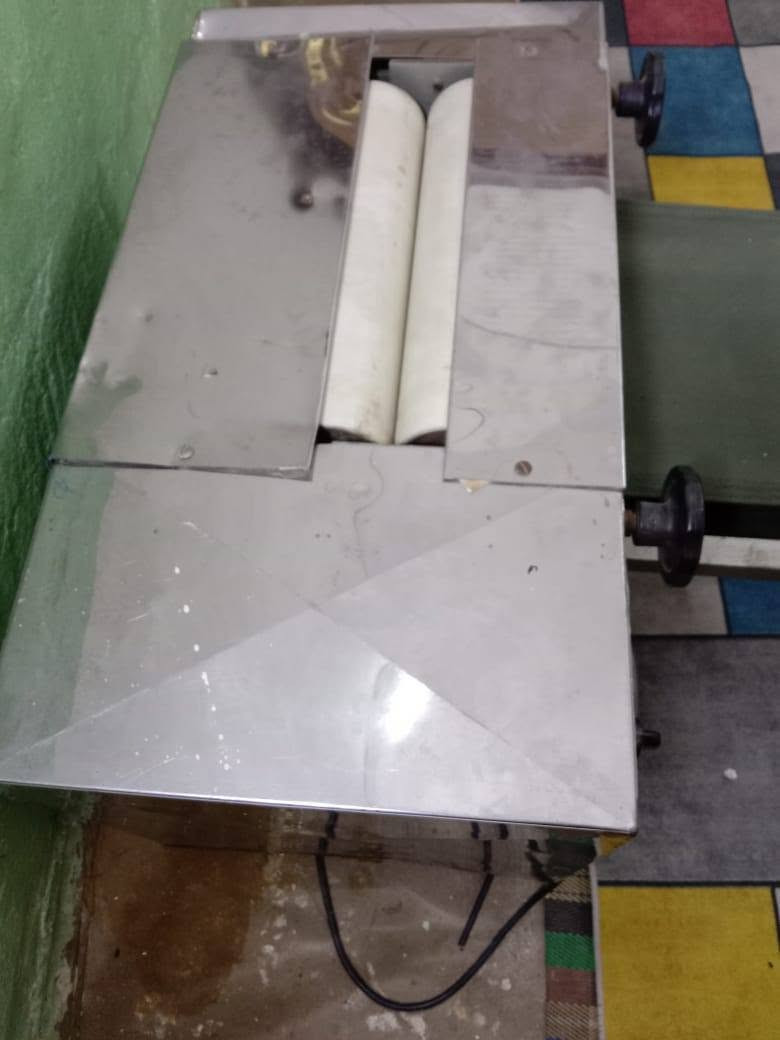 للبيع فتاحه عجين او بيتزه استعمال قليل كلش اخت الجديد
لتواصل والاستفسار الاتصال *********** واتس اب
