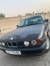 بي ام 520 للبيع   محرك vvt 3000(V6)  سنوية 2030 بأسمي  معدل شلعة خير م...