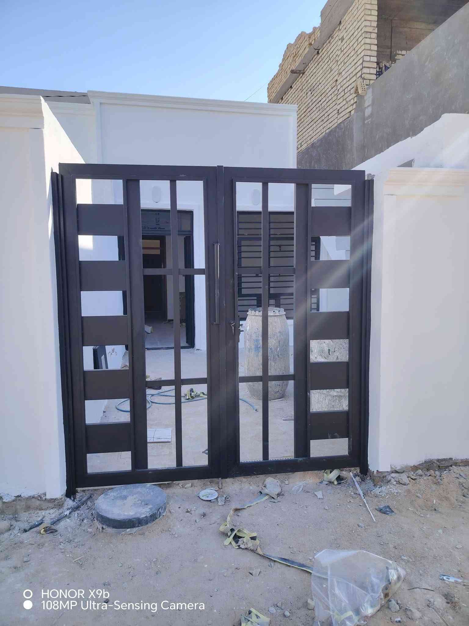 صبغ تنضيف شبابيك درجه اولى لاستفسار خاص او رقم *********** واتساب

نص مكتوب في الصور:
- HONOR X9b
- 108MP Ultra-Sensing Camera
- HONOR X9b 108MP Ultra-Sensing Camera
- O HONOR X9b
