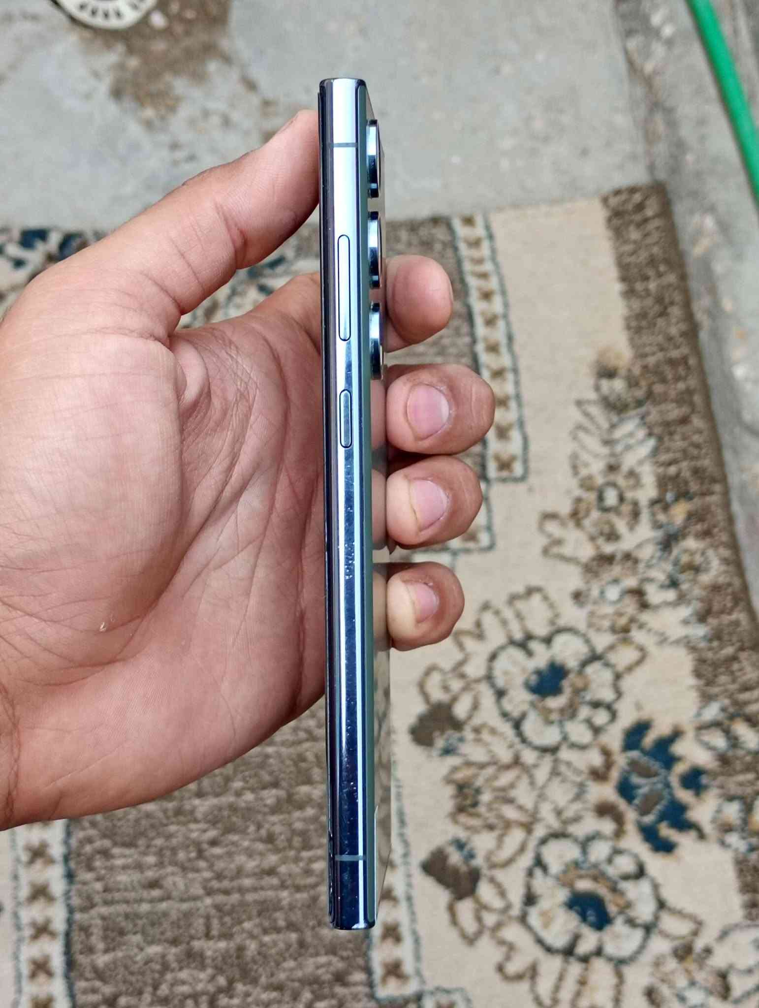 Galaxy s23 ultra
زيتوني ذاكرة 256 دبل سيم كرت مو تك دبل جهاز نظافة الف كامل ملحقاته الكيبل الاصلي والكارتون

نص مكتوب في الصور:
- شركة الاماني جودة . ضمان . سعر مميز . سوق شركة الاماني الالكتروني alamani.iq خدمة الزبائن 60***********3 خدمة الاقساط لجميع موظفي دوائر الدولة 0783666773 خدمة شراء الاجهزة المستخدمة 0782666998 كادر الشعبة الهندسية لشركة الاماني 0782666994 وعند الاماني تتحقق الاماني