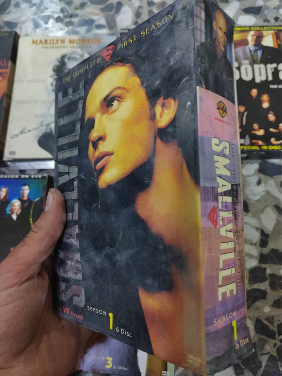 8 مسلسلات اجنبية  DVD
سعر الكل  40 الف  مع التوصيل

